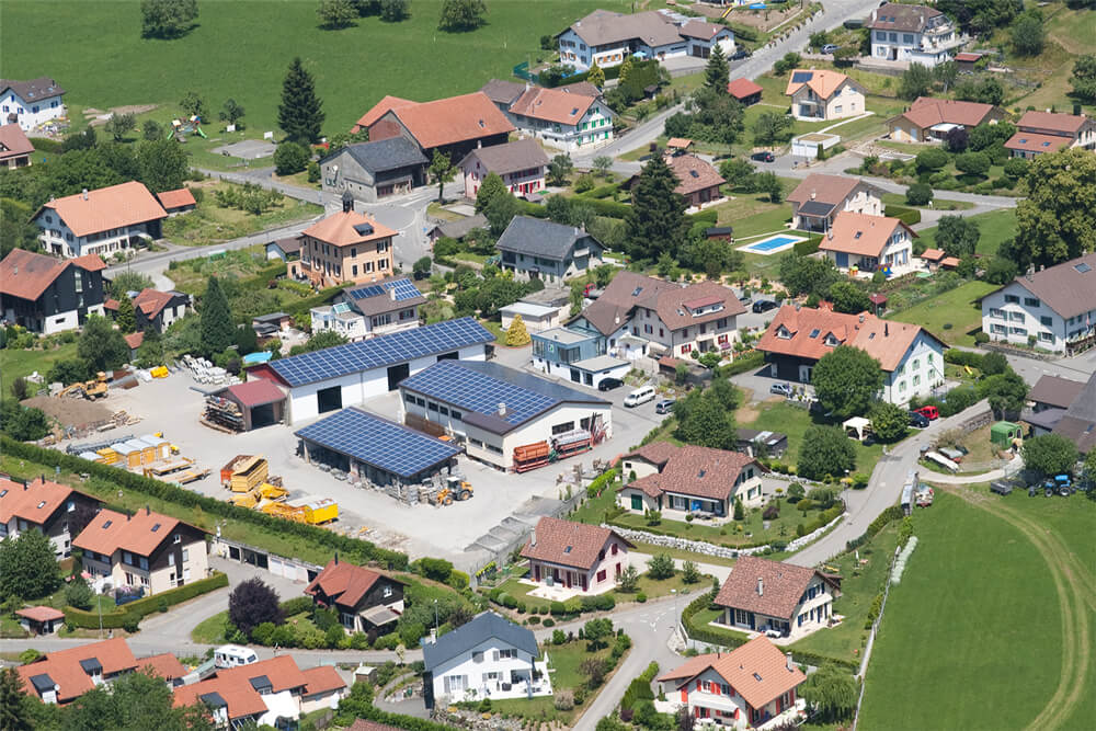 Village et quartier de villas en Veveyse, vue aérienne